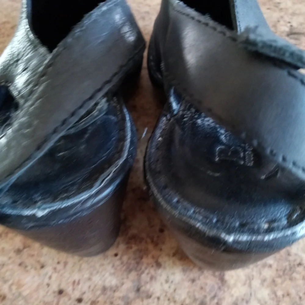 Shoes - Picture 4 of 5